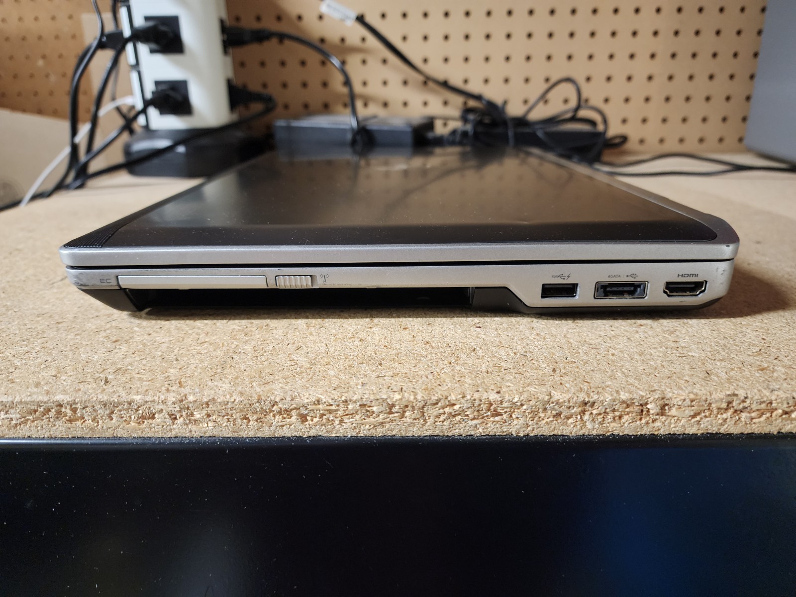 Dell Latitude E6530 Laptop i7-3520M 2.9GHz 8GB RAM No HDD/OS See Desc