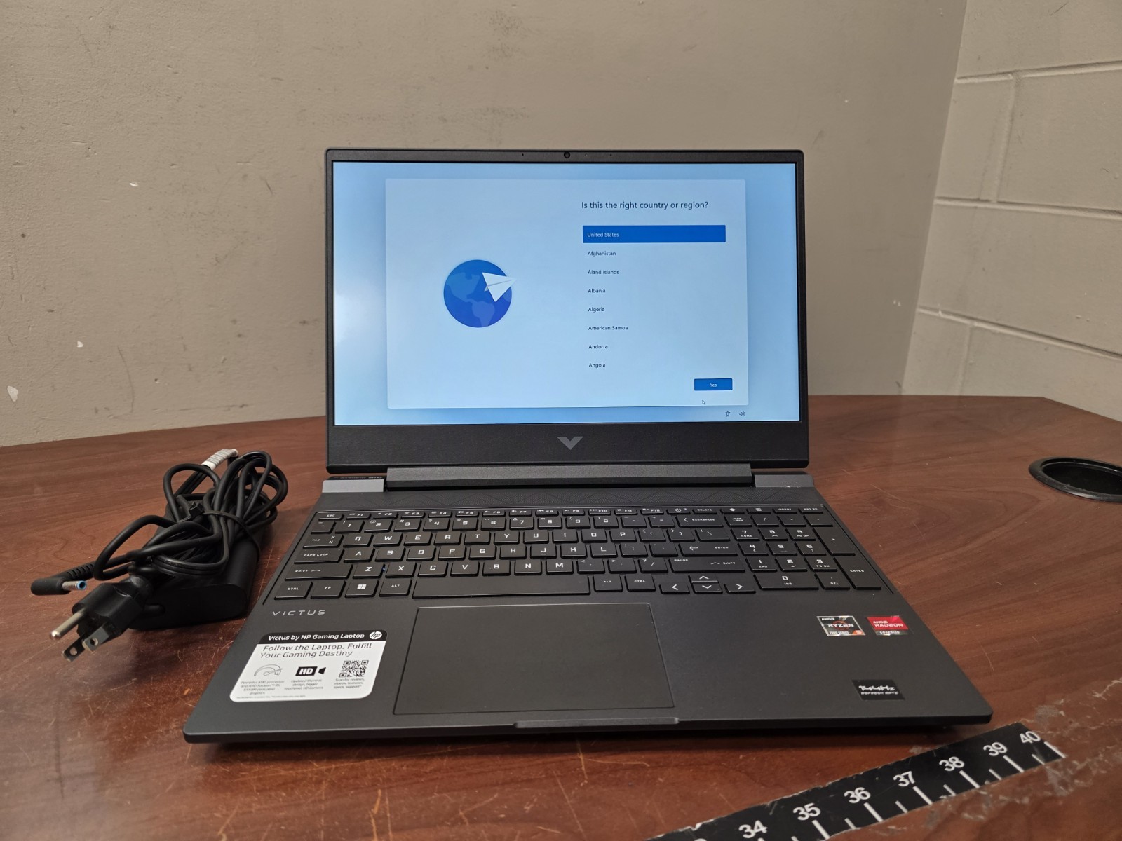 HP Victus 15-fb2063dx 15.6″ Ryzen 5 7535HS 8GB RAM 512GB SSD