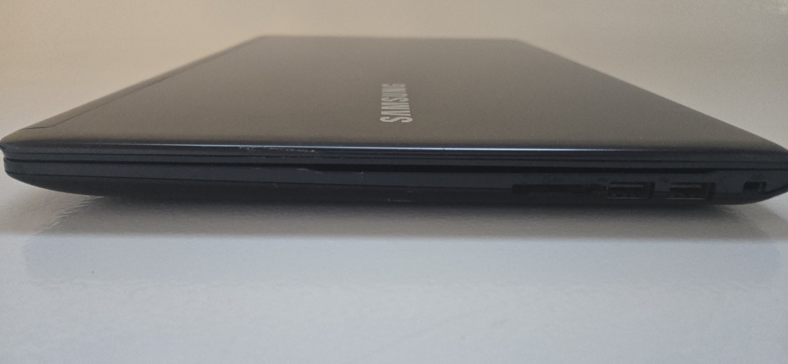 Samsung 470R Laptop Core i5 6GB 700GB Windows 11 Pro Reconditioned