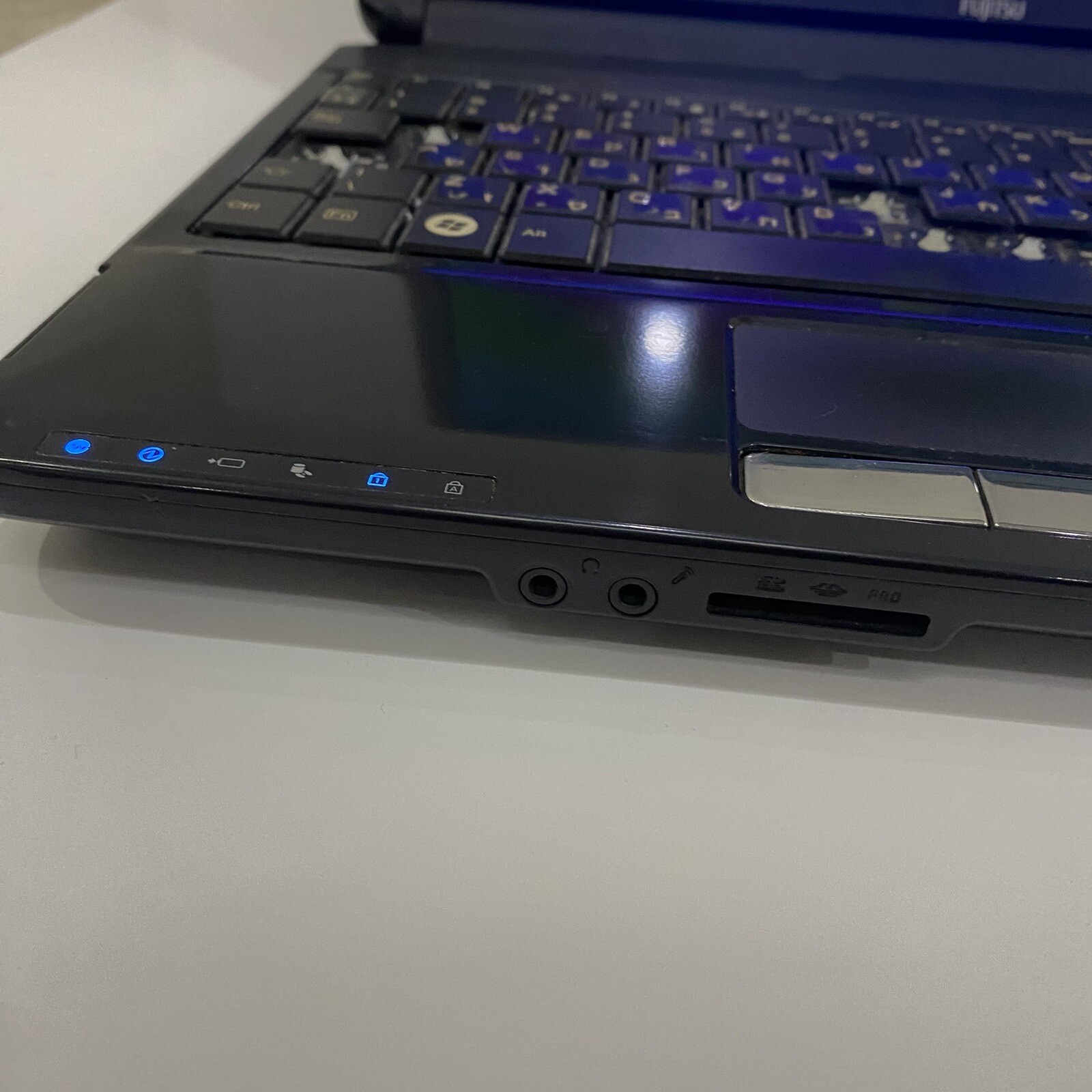 Fujitsu Lifebook A Series AH530 SSD 320GB Ram 2GB Core i3M380 Windows7 Laptop