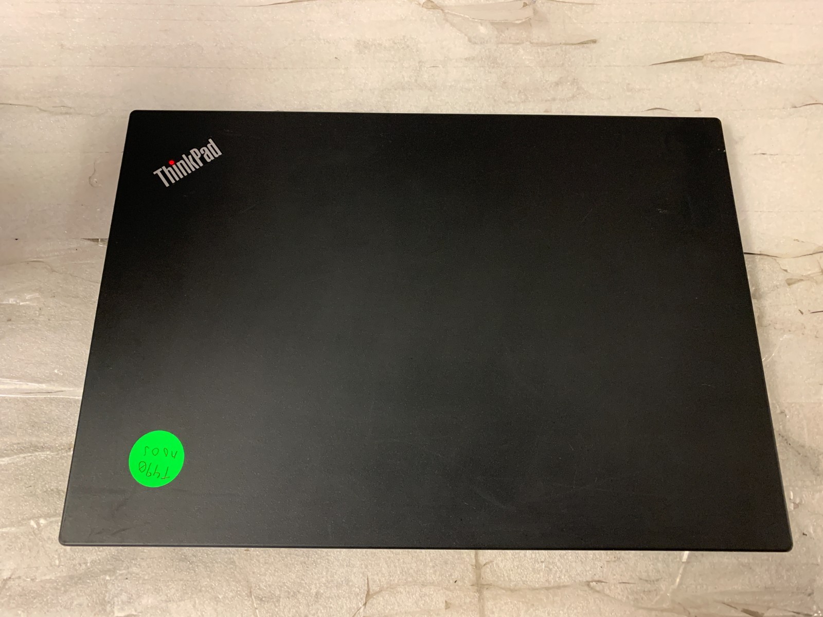 Lenovo ThinkPad T490 | 14.1″| Core i5-8265U | 8GB RAM | 512GB SSD | No Os
