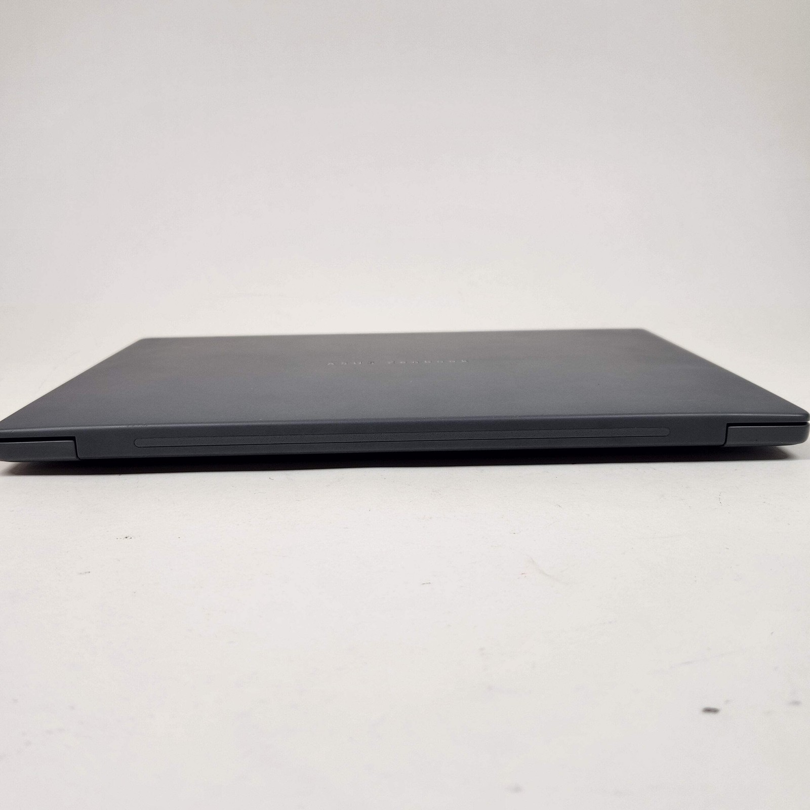 Asus Zenbook 14 UX3407Q 14″ Snapdragon(R) X-X126100 2.9GHz 32GB RAM 1TB SSD