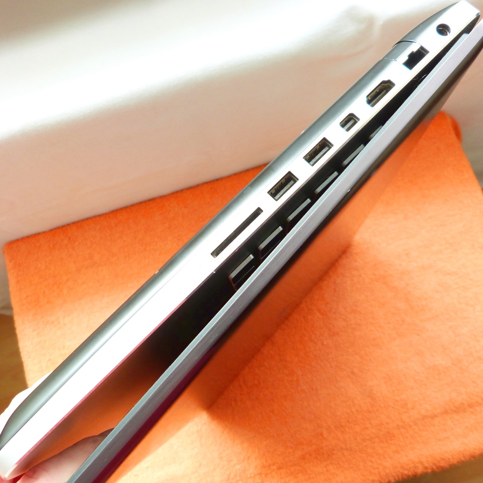 Asus N750 VivoBook Premium METAL 17″ FULLHD GTX l SSD Windows 11 I Core i7