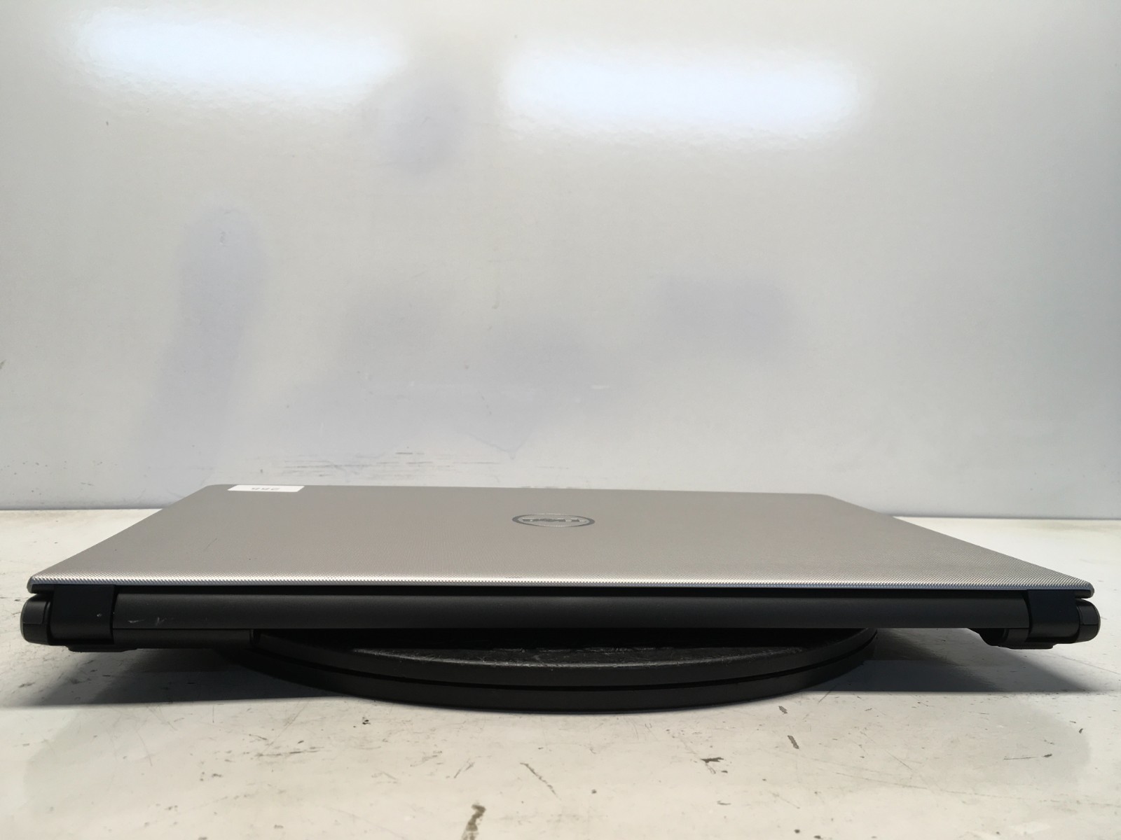 Dell Inspiron 5555 AMD E2-7110 1800MHz 4 GB NO HDD/Battery