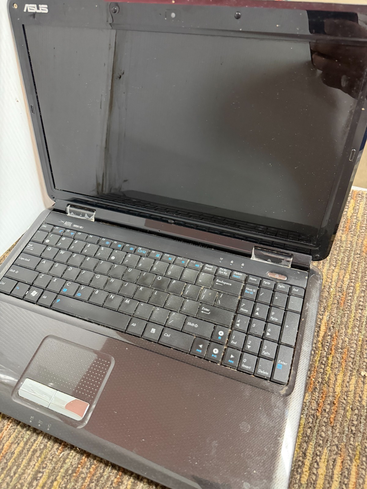 Asus K50AF Laptop Intel Pentium Windows 7 Black Altec Lansing SRS