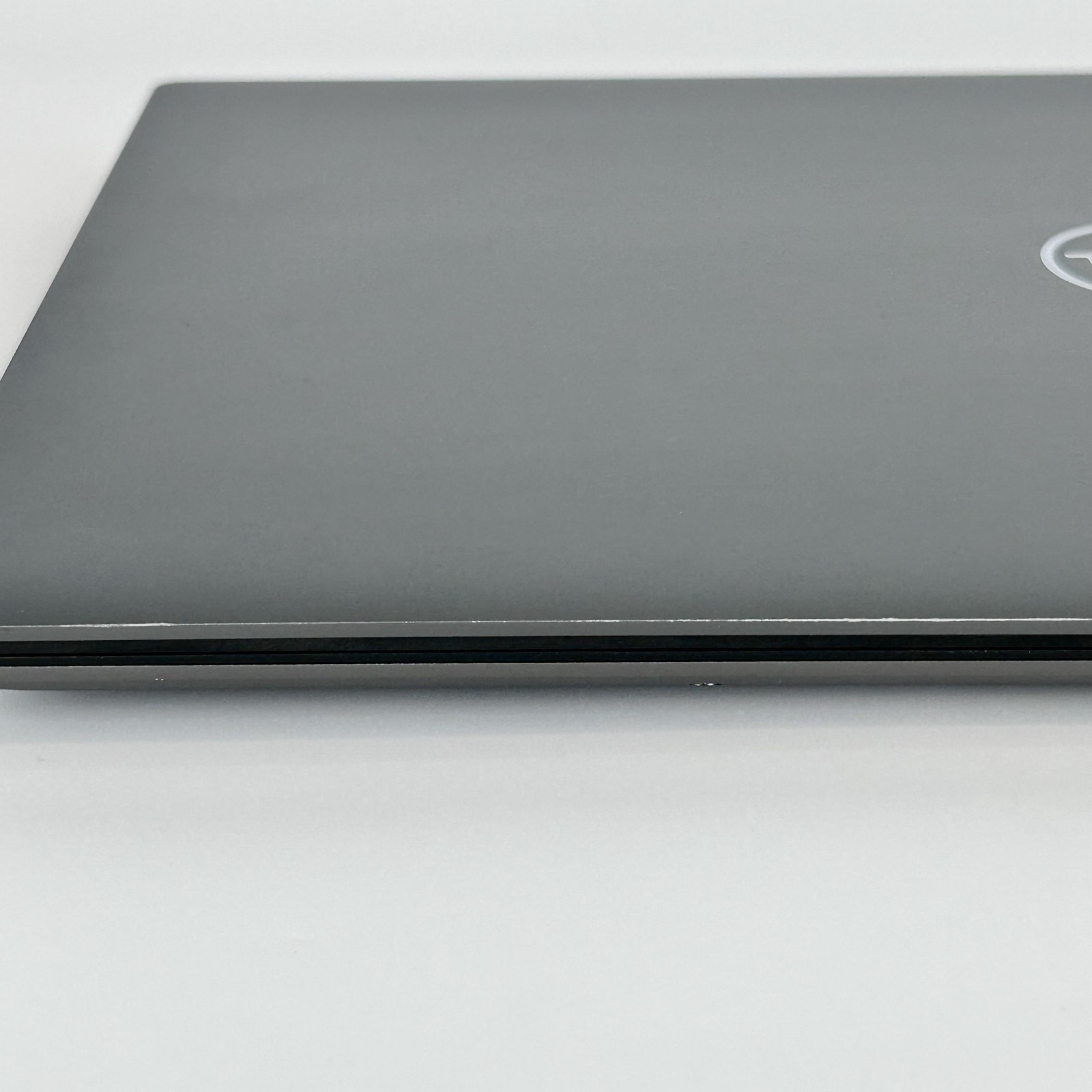 Dell Precision 5680 16 FHD 2.6 GHz i9-13900H 32GB 1TB SSD RTX 2000 Ada Very Good