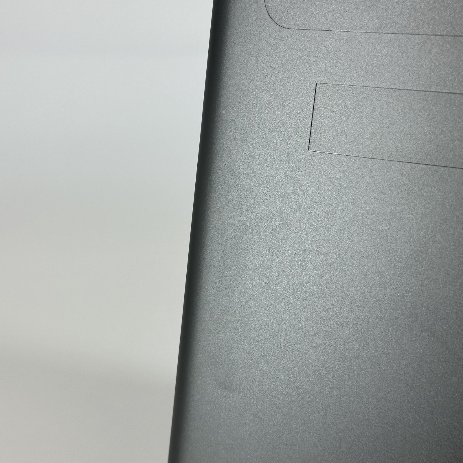 Dell Alienware M16 R2 240Hz QHD+ 1.4 GHz Ultra 7 155H 16GB 1TB SSD RTX 4070 Good