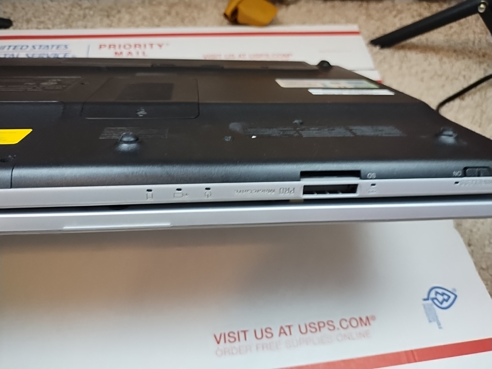 Sony VAIO VGN-NW150J intel Core 2 Duo Bluray Laptop Computer Silver 4GB 500GB