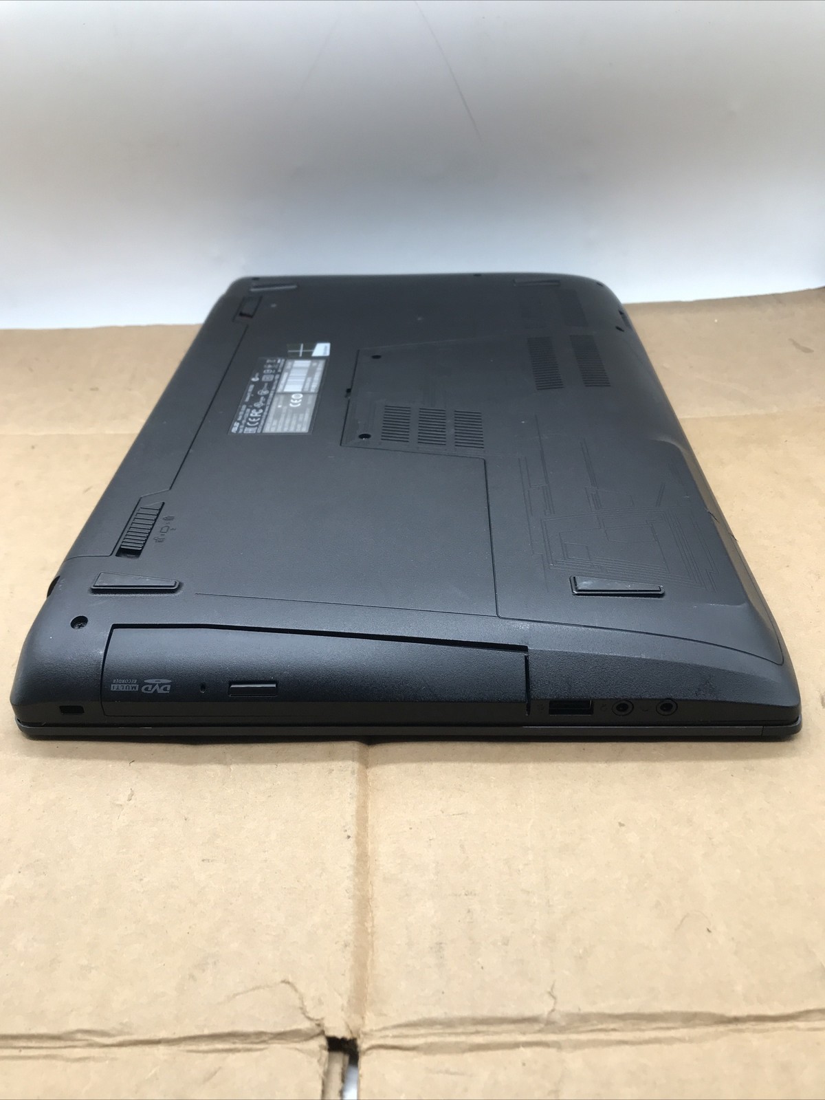 ASUS Notebook GL552V 15.6″ i7-6700HQ 2.6GHz 32GB RAM 1TB SSD GeForce GTX 960M