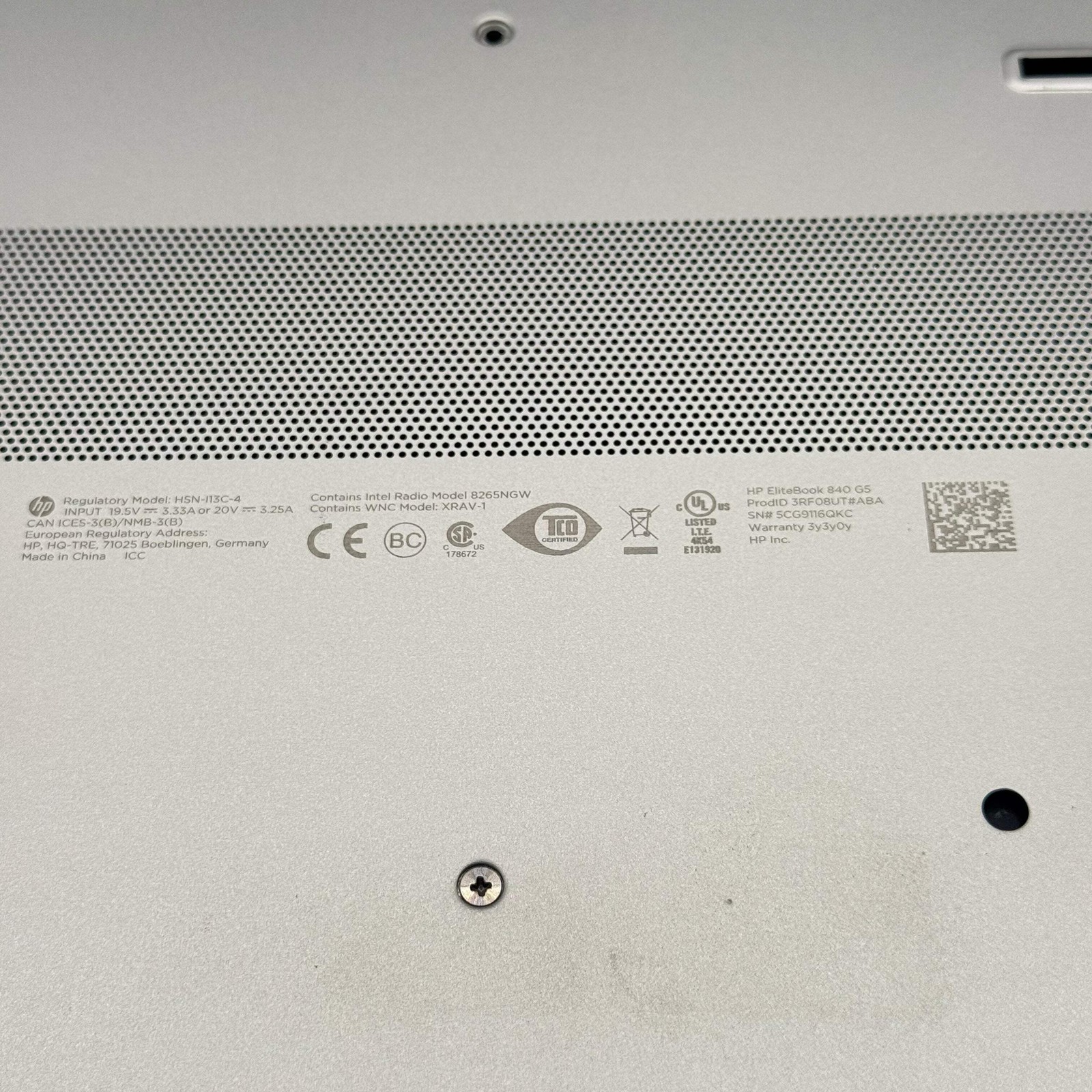 HP 840 G5 8th Gen i5 vPro 8GB 15-inch Silver BROKEN FOR PARTS