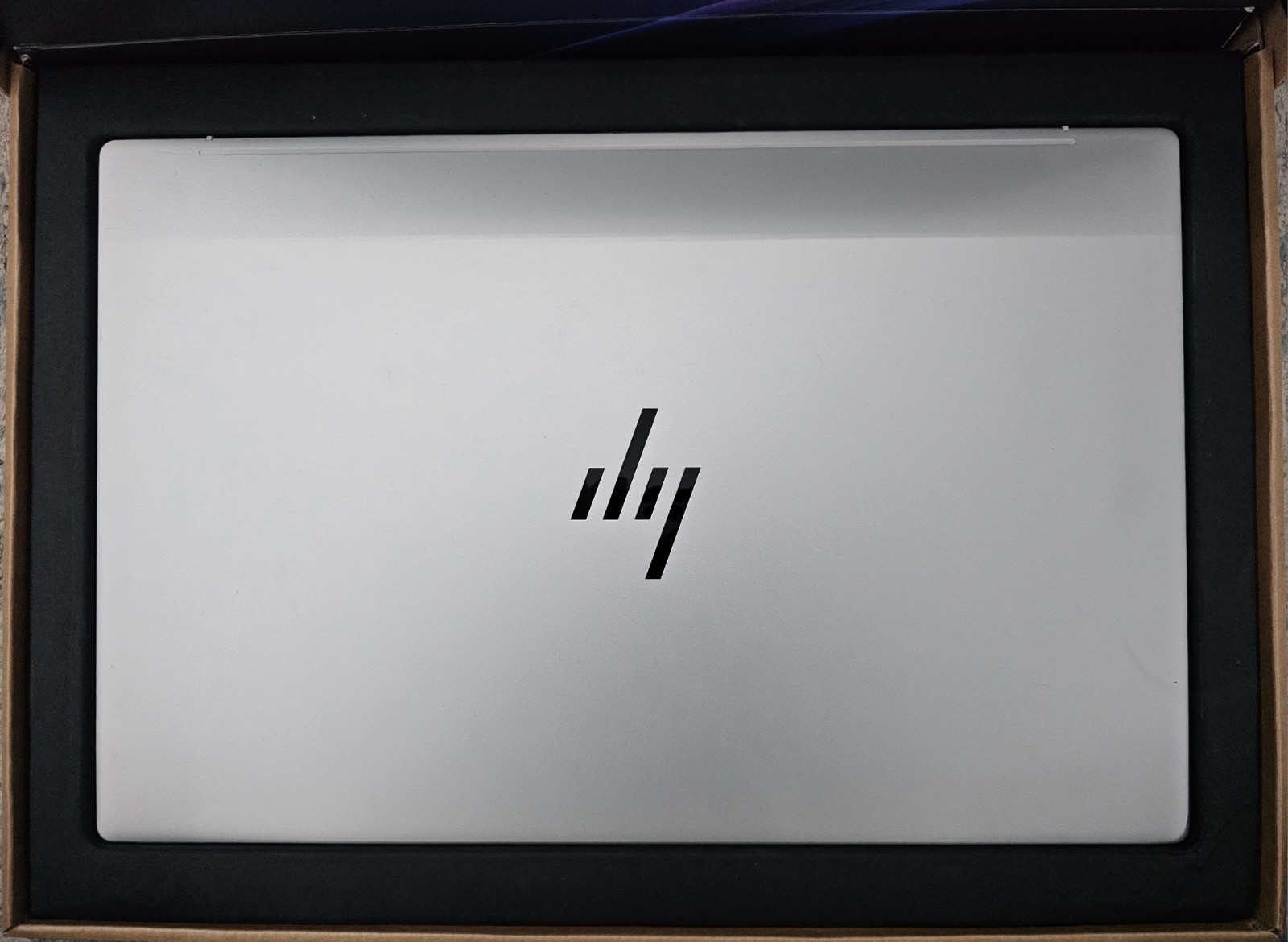 HP Envy 17-da0013dx 17″ Laptop Silver Intel Core ARC Windows 11