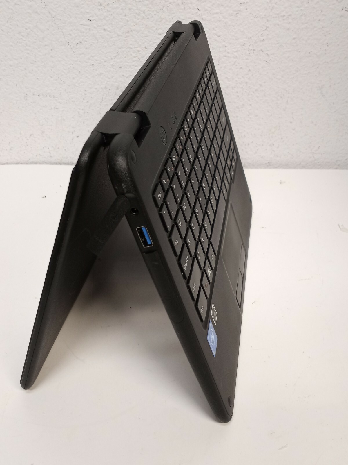 Lenovo N23 TOUCH 11.6″ 2-IN-1 Intel Celeron N3060 1.6GHz 4GB 64GB SSD Win10