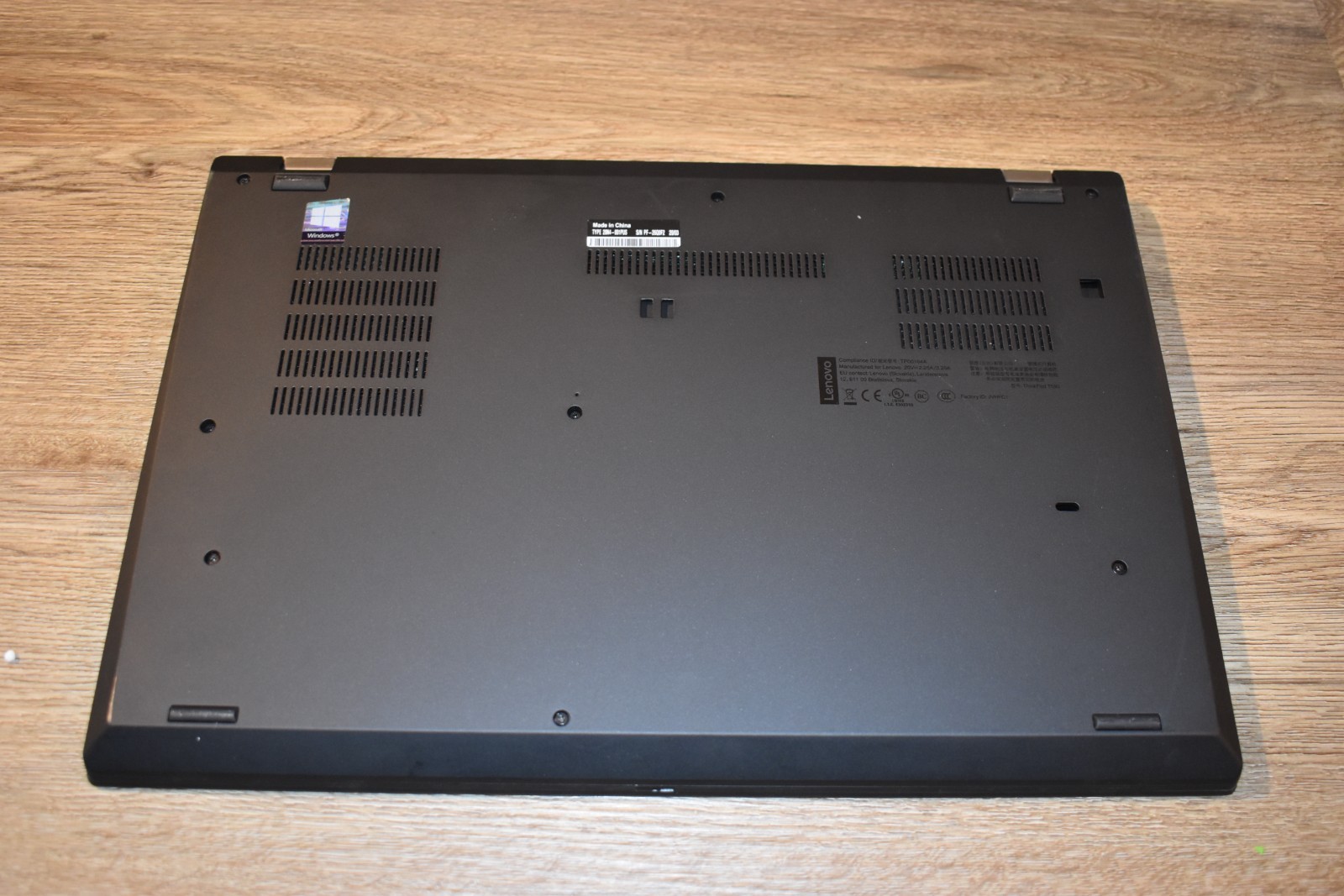 Lenovo ThinkPad T590 15.6″ Quad Core i7-8665U 16GB RAM 512GB SSD Windows 11 Pro