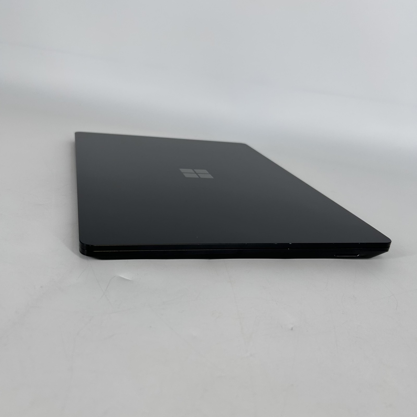 Microsoft Surface Laptop 3 13.5 Black 2K TOUCH i7-1065G7 1.30GHz 16GB 256GB SSD