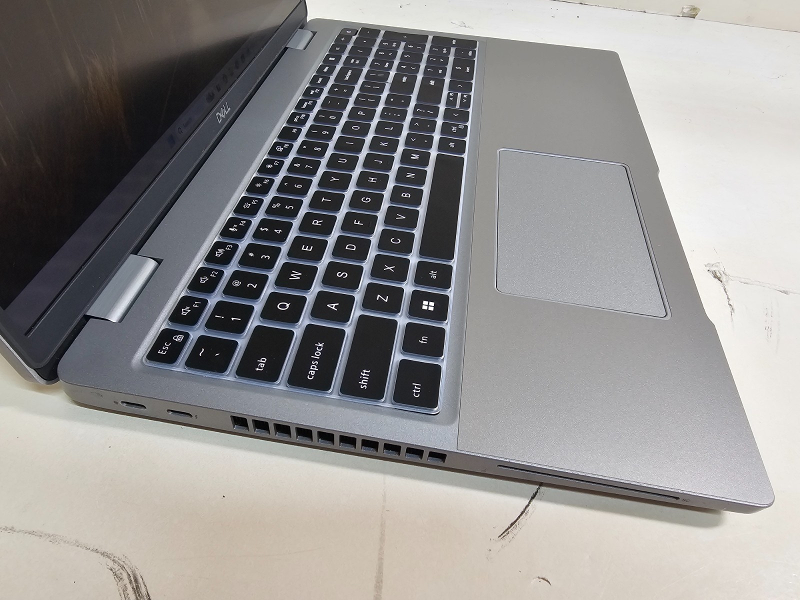 Dell Latitude 5520 Laptop – 2.6 GHz i5-1145G7 16GB 512GB 15.6″ Touchscreen SP21