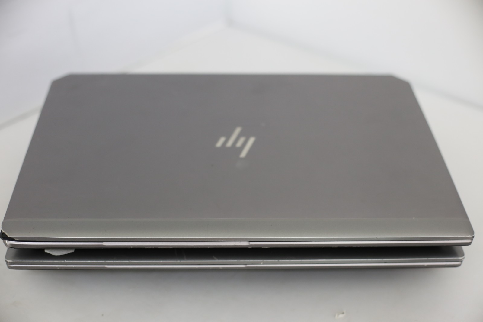 Lot of 2 HP ZBook 15 G5 Laptops i7-8850H, 32GB RAM, No HDD/OS, Grade C, KH2