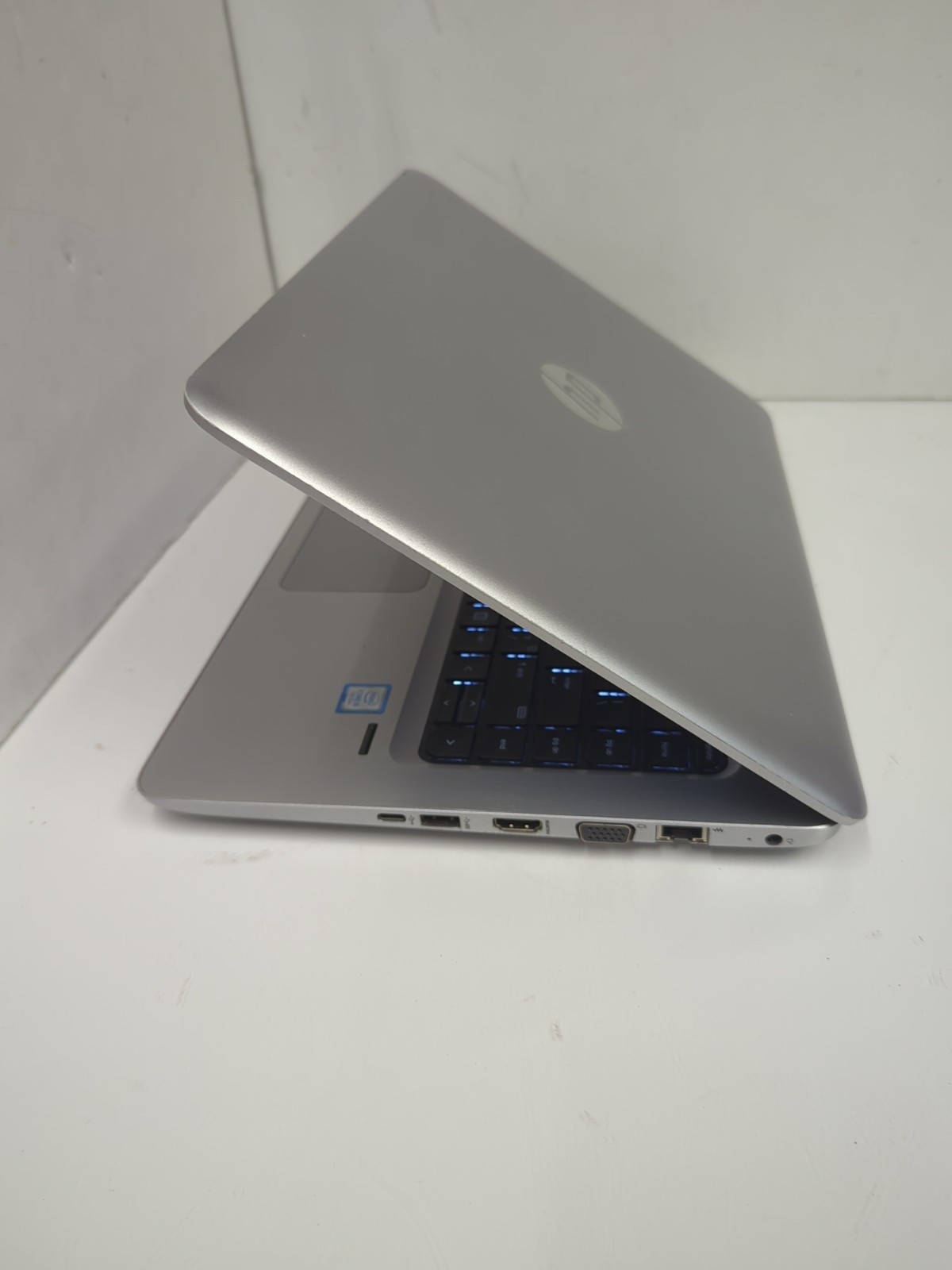 HP ProBook 440 G4 Touch 14″ Laptop i5-7200U/ 8GB/240GB SSD/Win11 (LCD Cracked) –