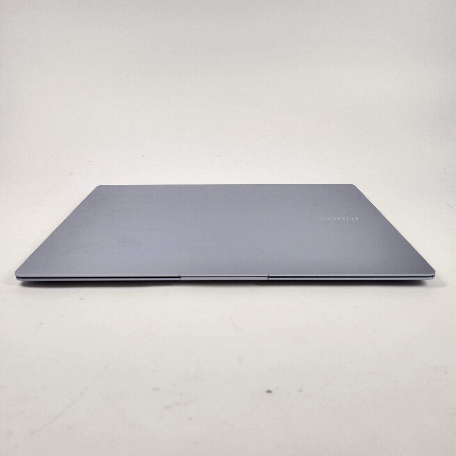 Samsung Galaxy Book4 Edge NP940XMA 16″ Snapdragon X Elite 3.4GHz 16GB RAM 512GB