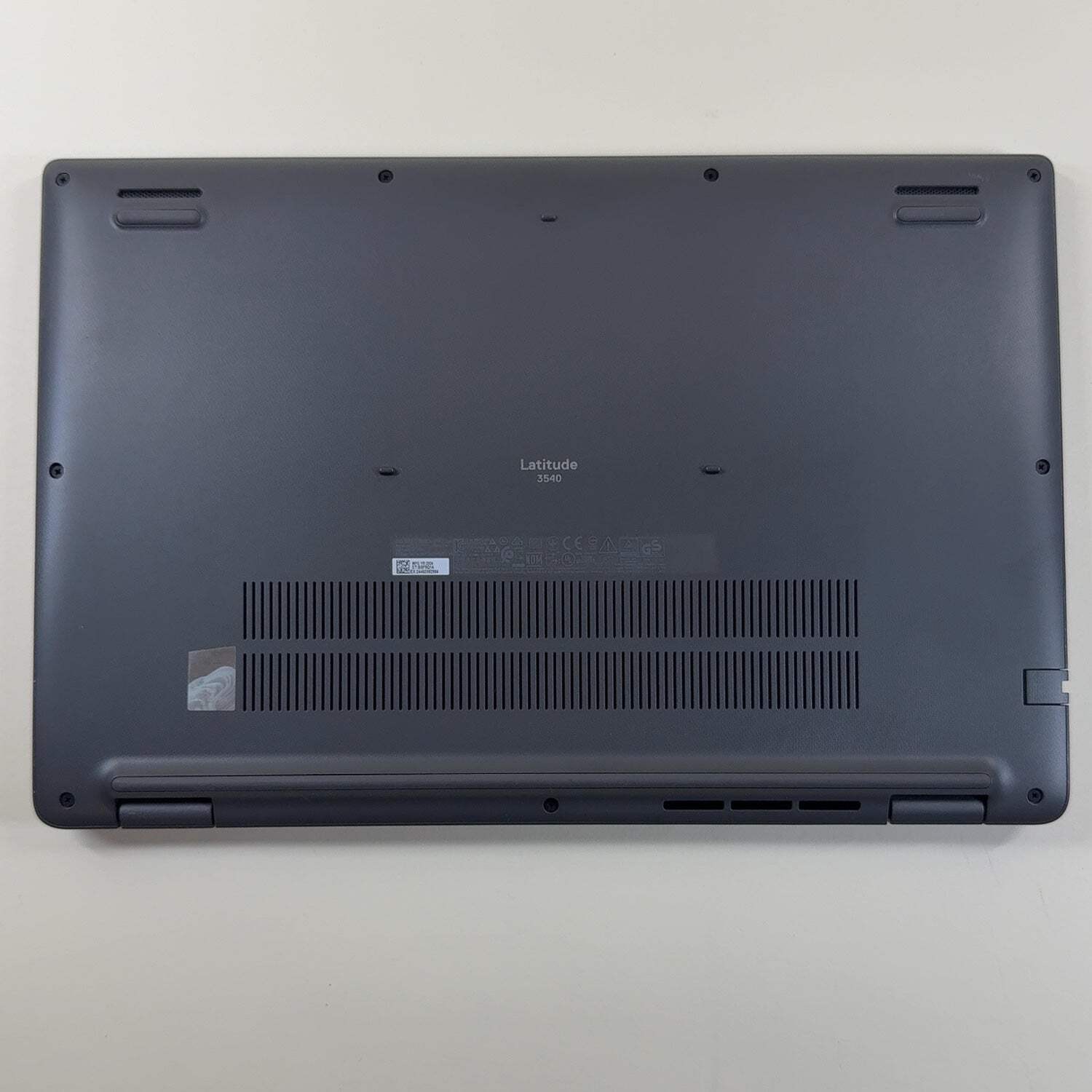 Dell Latitude 3540 15.6″ i3-1215U 1.2GHz 8GB RAM 256GB SSD