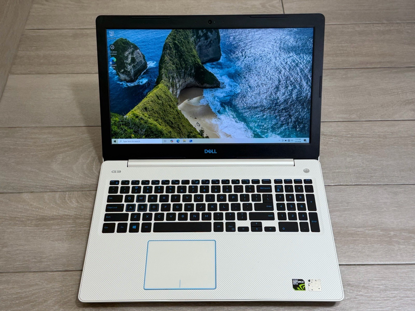 Dell G3 3579 Gaming Laptop Core i7 8750H GeForce GTX 1050 8GB RAM 1TB HDD