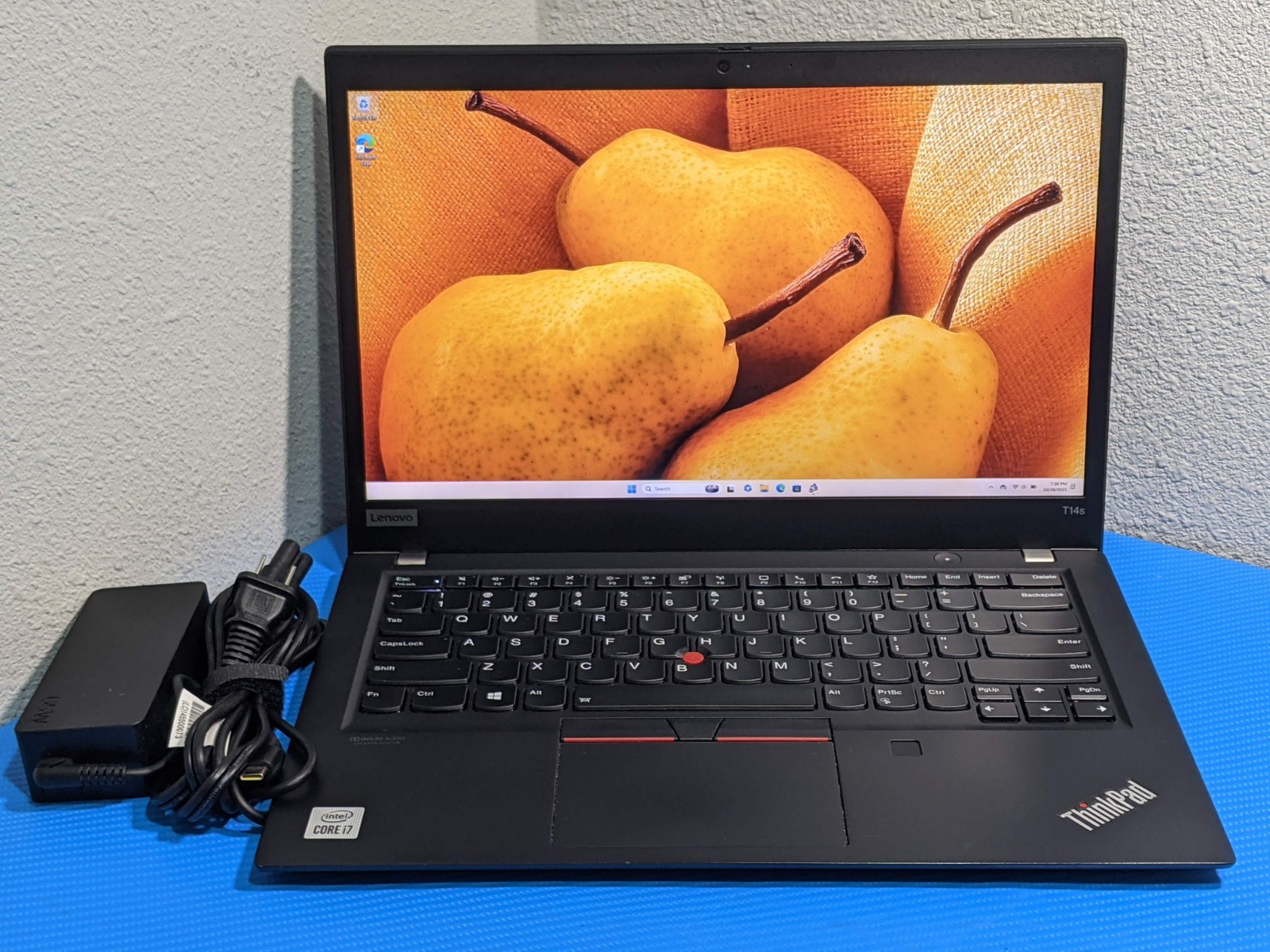 Lenovo ThinkPad T14s Gen 1 14″ FHD i7-10510U 1.8GHz 16GB 512GB SSD W11P +Charger