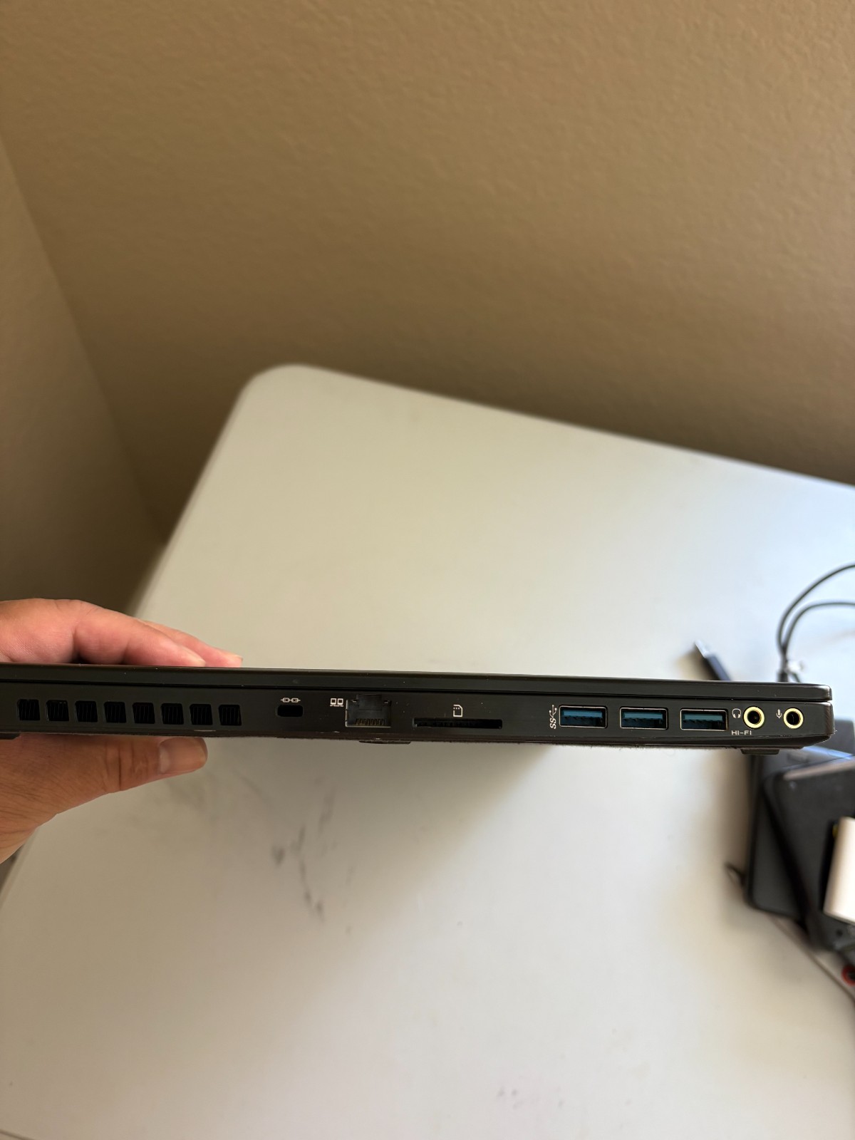 MSI MS-16K2 Gaming Laptop Intel i7-6700 Nvidia GTX 1060 16GB RAM WIN 10 Read