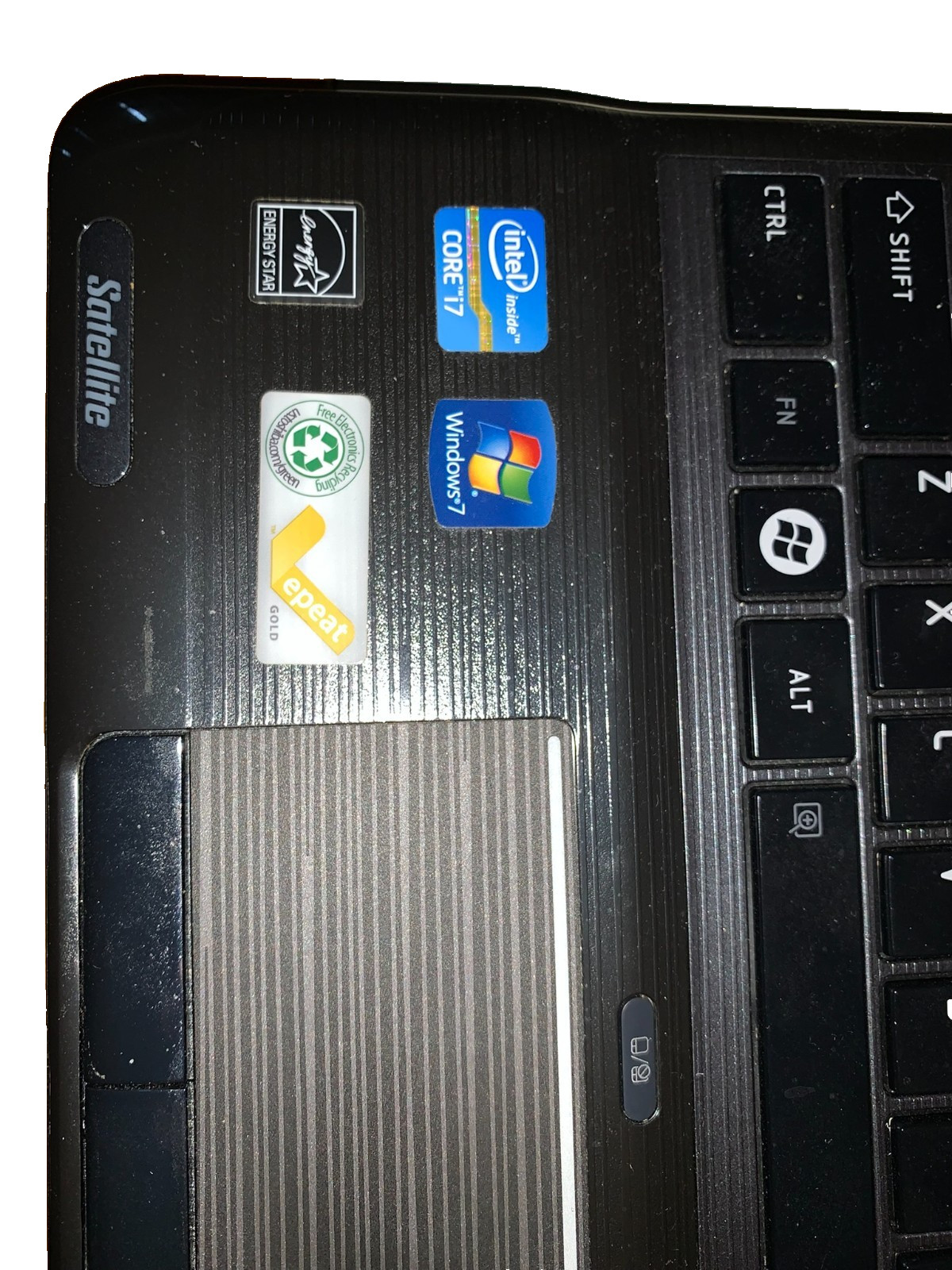 LAPTOP INTEL icore 7 cpu 2.20GHz 32mb Graphic card storage 699GB 64 SYSTEM