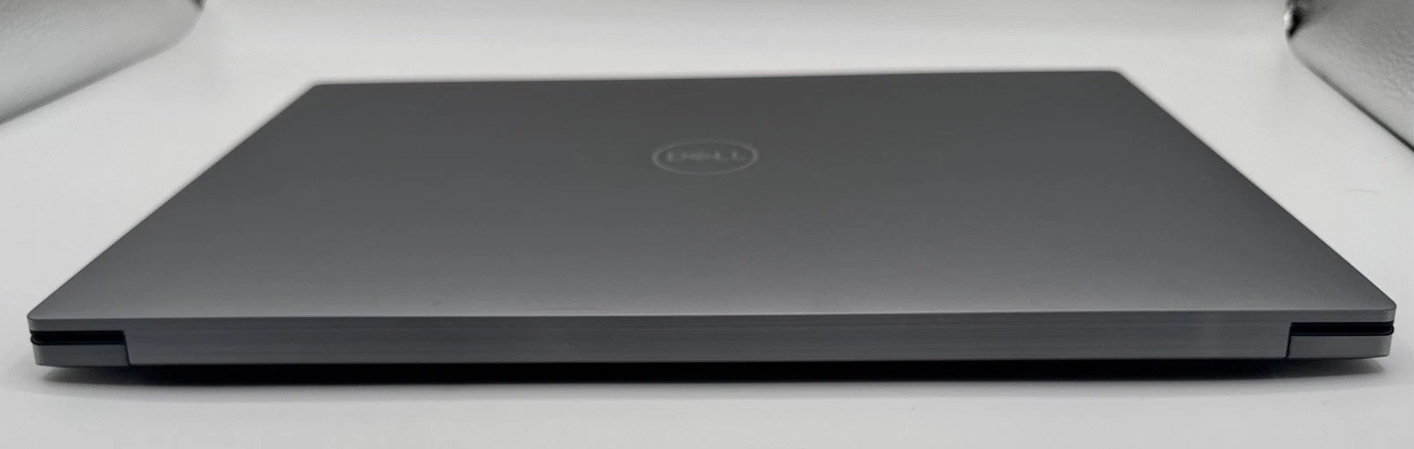 Dell Precision 5550 15.6” Xeon W-10855M 32GB 512GB Quadro T2000 READ