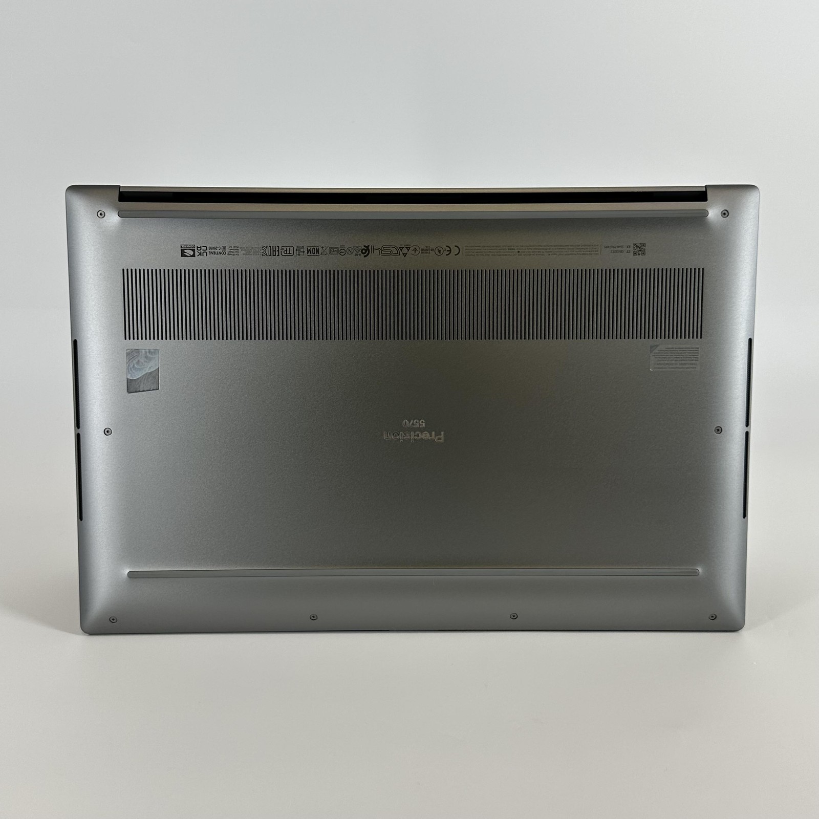 Dell Precision 5570 15.6 FHD+ 2.5GHz i9-12900H 8GB 512GB SSD RTX A2000 Very Good