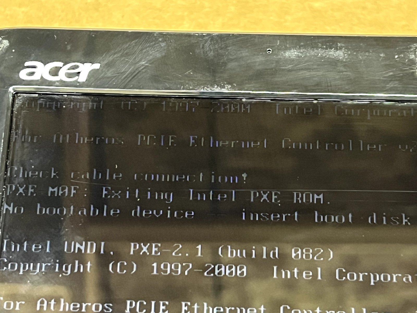 Acer AO532h Aspire One Mini Laptop Intel Atom N450 120GB SSD 1GB RAM For Repair