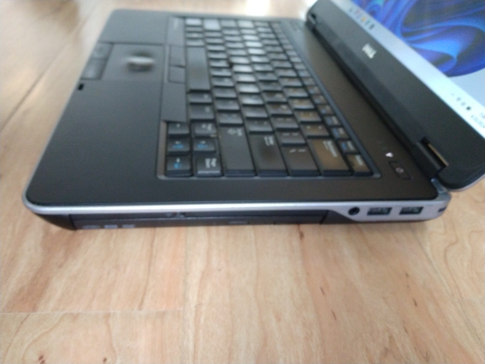 Used Dell Latitude E6440 Core i7 Windows 11 500gb SSD Drive 16gb RAM laptop