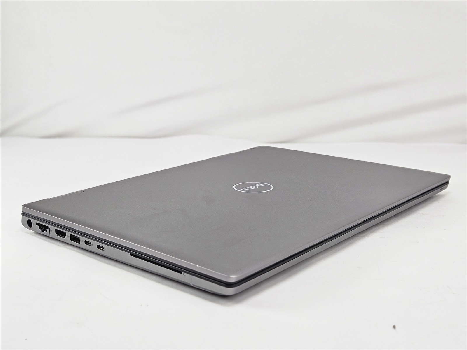 Dell 16″ Precision 7670 64GB RAM 2TB SSD i9-12950HX RTX A2000 Workstation