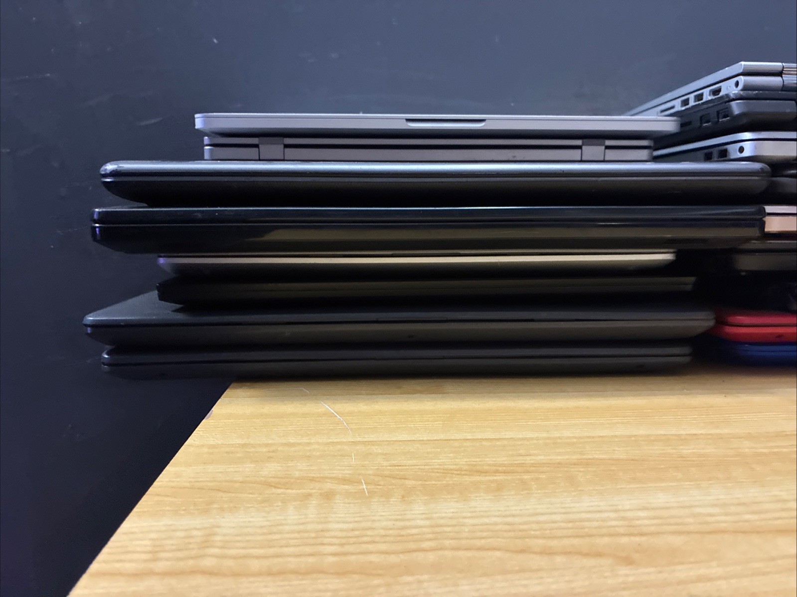 Lot Of 17 Mixed Laptops Dell Hp Lenovo Apple Toshiba As Is 17 Total