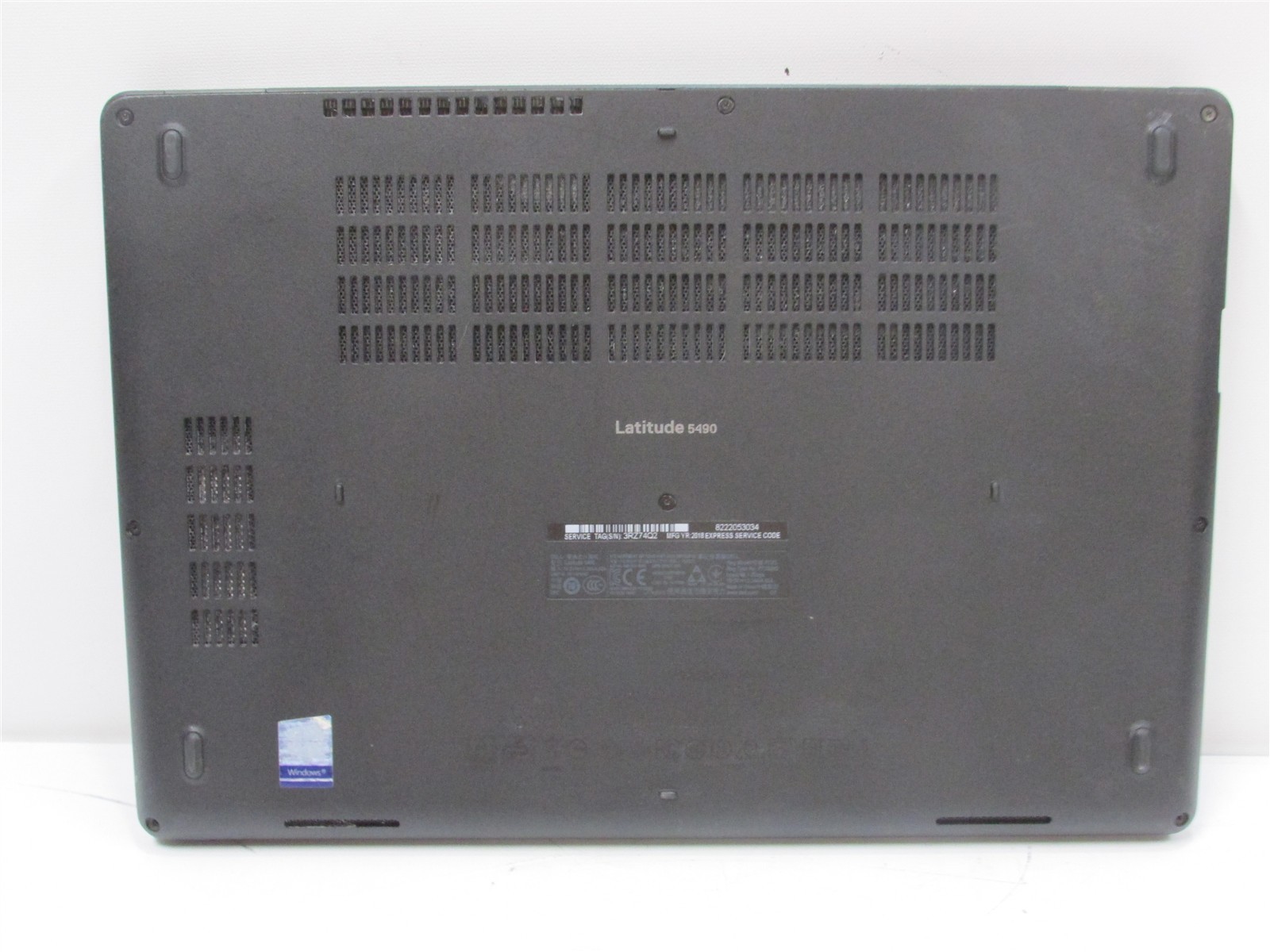 Dell Latitude 5490 i5-8350U 1.7GHz 8GB RAM 256GB m.2 14″ Windows 11 Pro COSM DMG