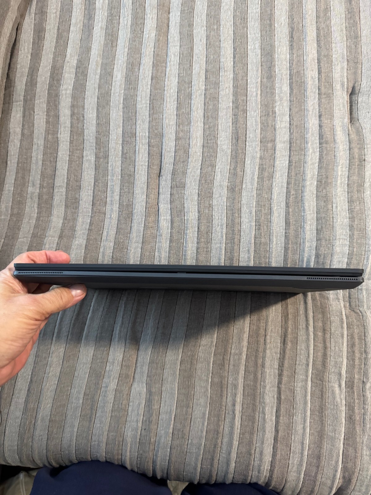 ASUS Chromebook CX1500CNA 15.6″ (64GB eMMC, Intel Celeron N3350, 4GB)
