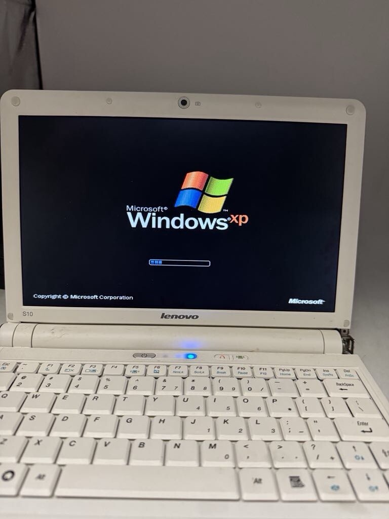 Lenovo IdeaPad S10 4231 Red Powers on , Partially Tested NO POWER SUPPLY
