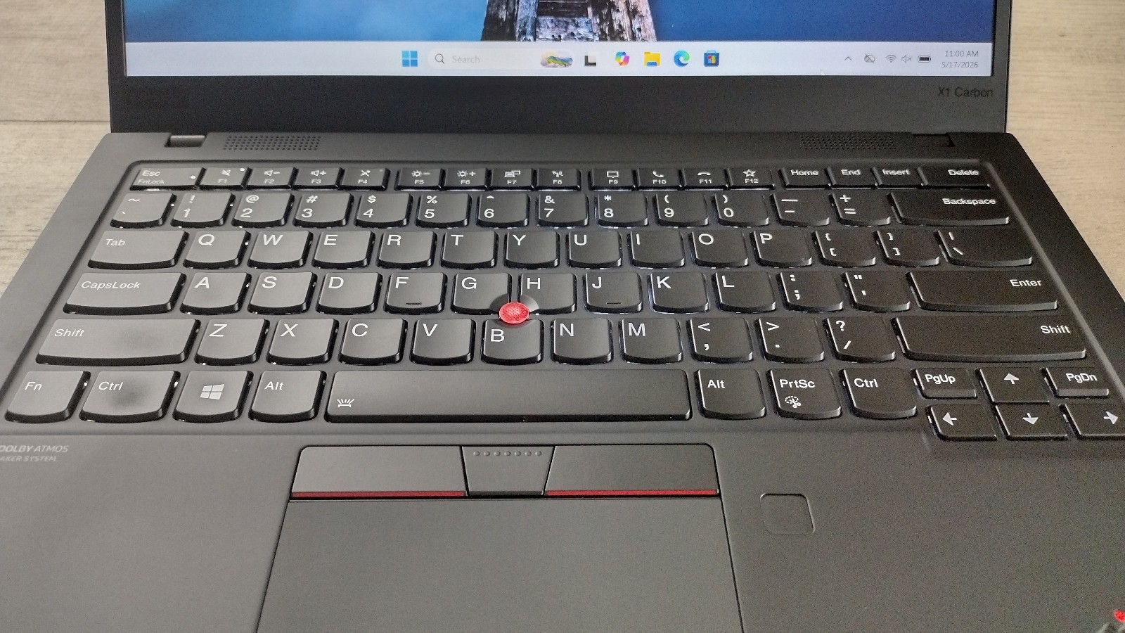 Cheap! Lenovo ThinkPad X1 Carbon Gen 8 14″ Laptop i7-10510 16GB 256GB Backlit