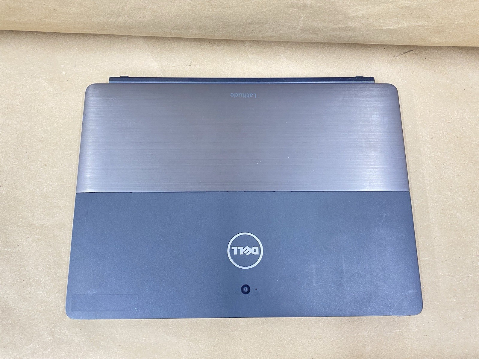 Dell Latitude 5285 – 12″ FHD – Touch – i5-7300U – 8GB – 128GB – Win 10 – READ
