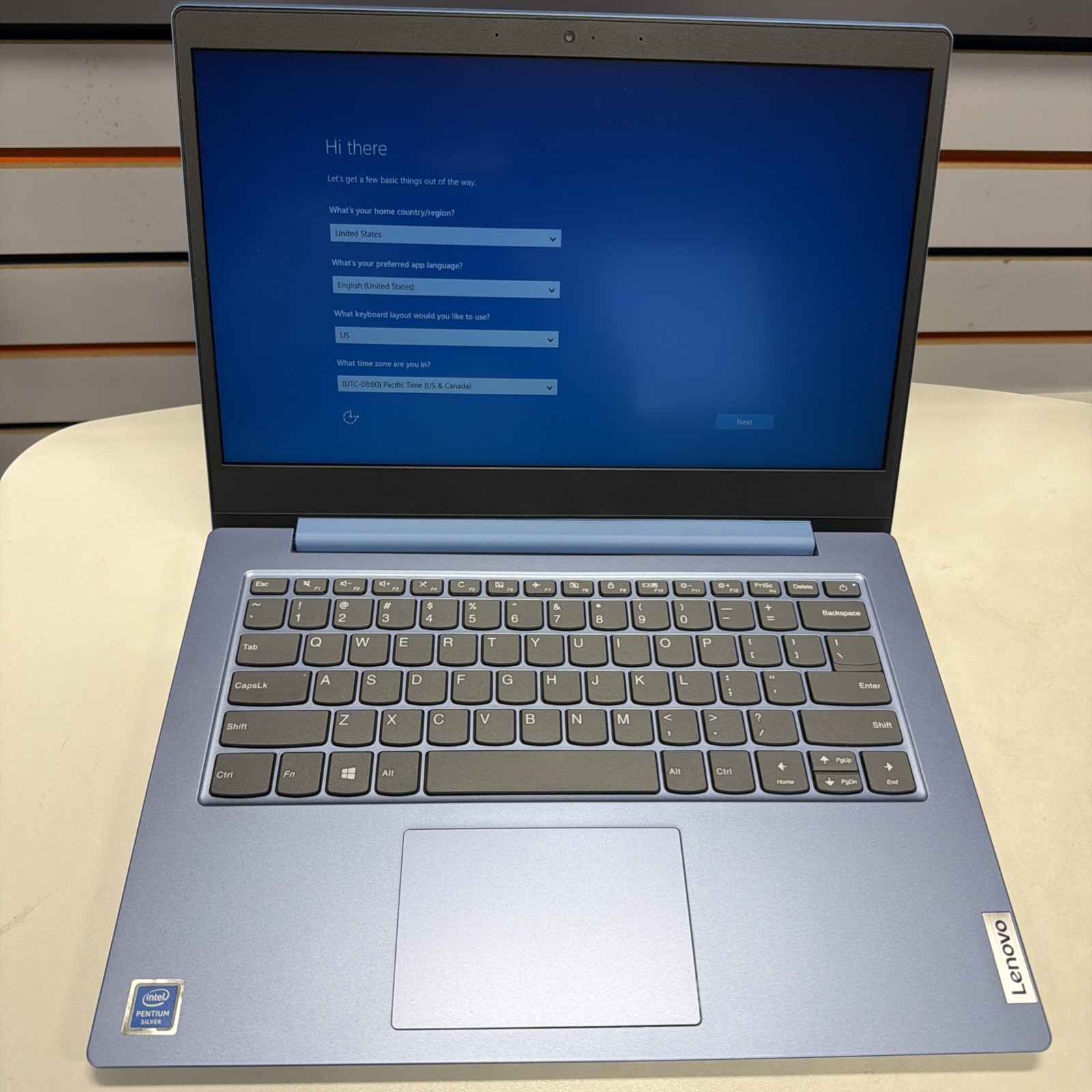 Lenovo IdeaPad 1 14IGL05 14 inch (128GB, Intel Pentium, 1.10GHz, 4GB)