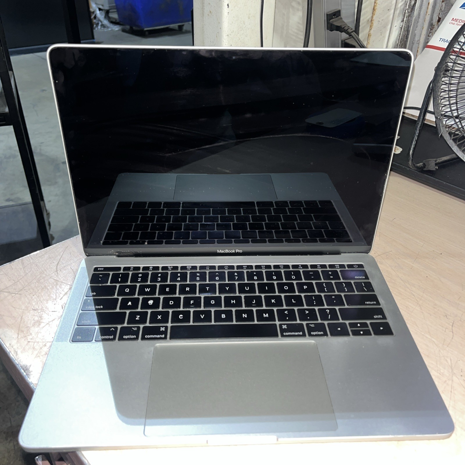 APPLE MACBOOK PRO 13″ MID-2017 CORE I5-7360U 2.3GHZ 8GB RAM NO HD