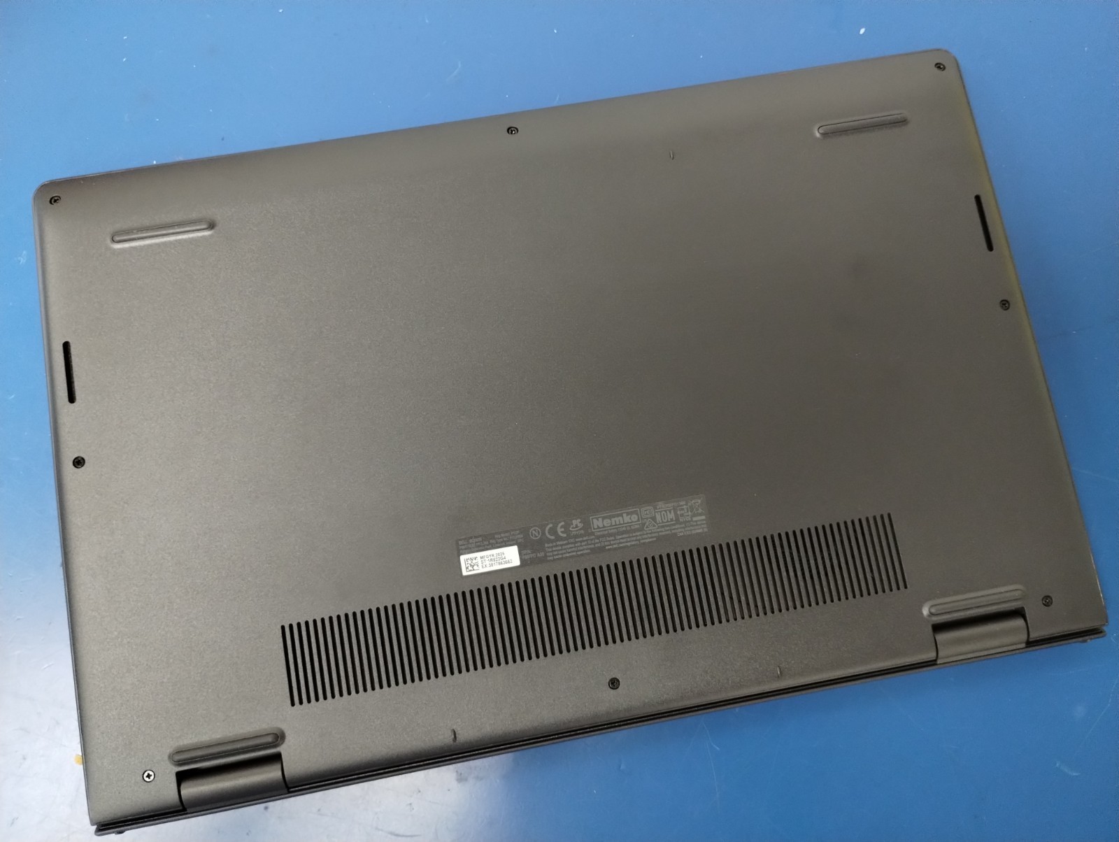 DELL 15 DC15255 G8MK9,, AMD Ryzen 7 7730U, 2.00 GHz, 16 GB RAM,, 512 GB NVMe SSD
