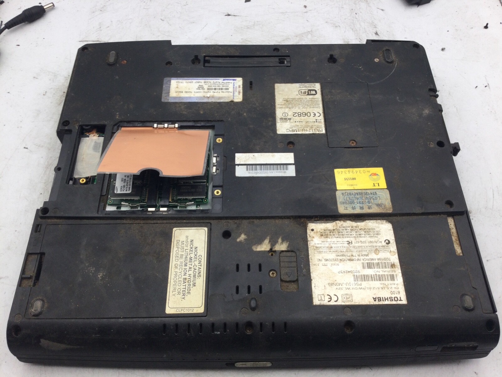 Toshiba Satellite Pro 6100 – FOR PARTS – INTEL PENTIUM 4 – 512MB RAM – READ – BB