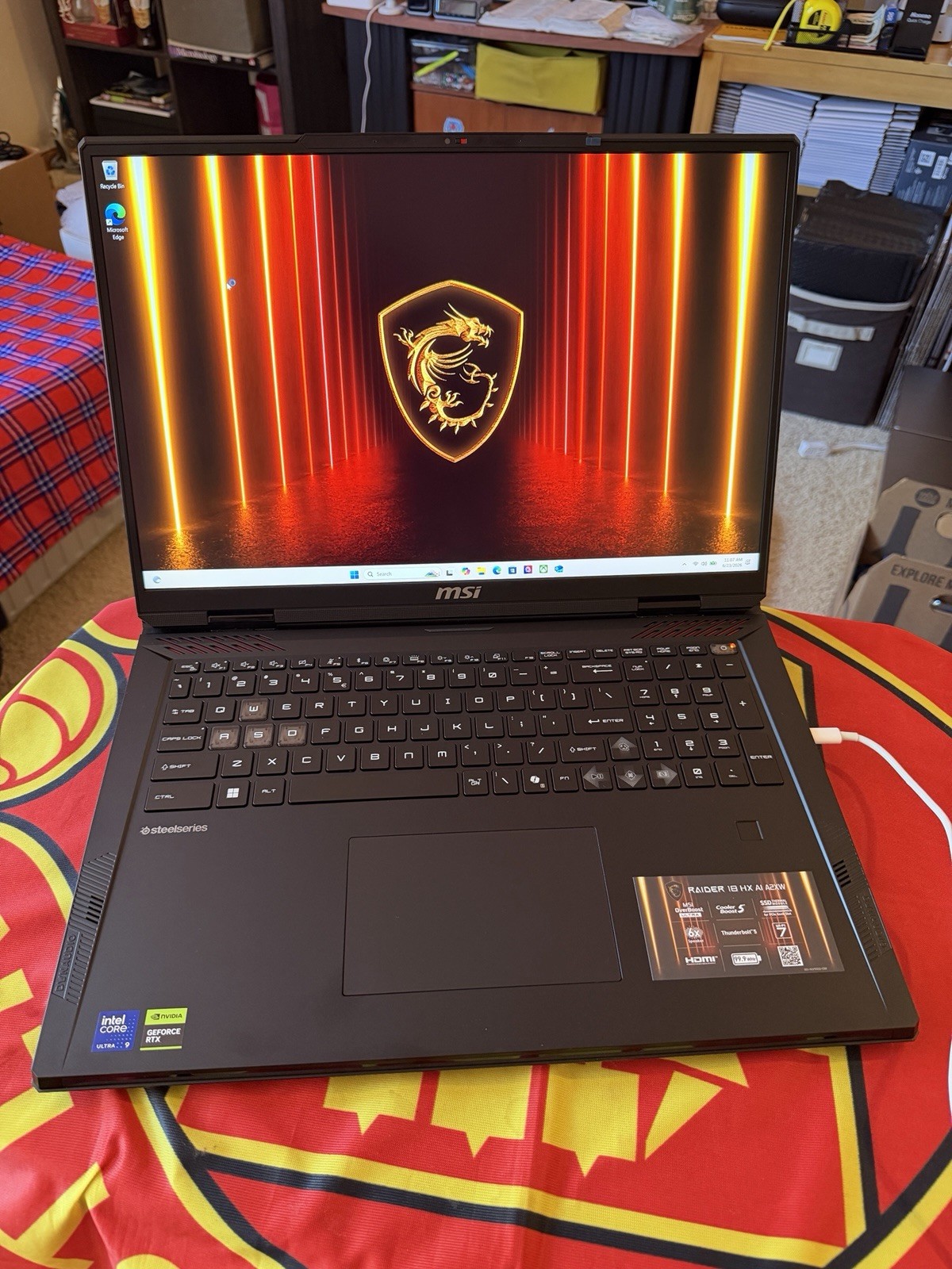 MSI Raider 18” HX AI A2XW Gaming Laptop Ultra 9 64GB RAM 2TB SSD *Minor Dent*