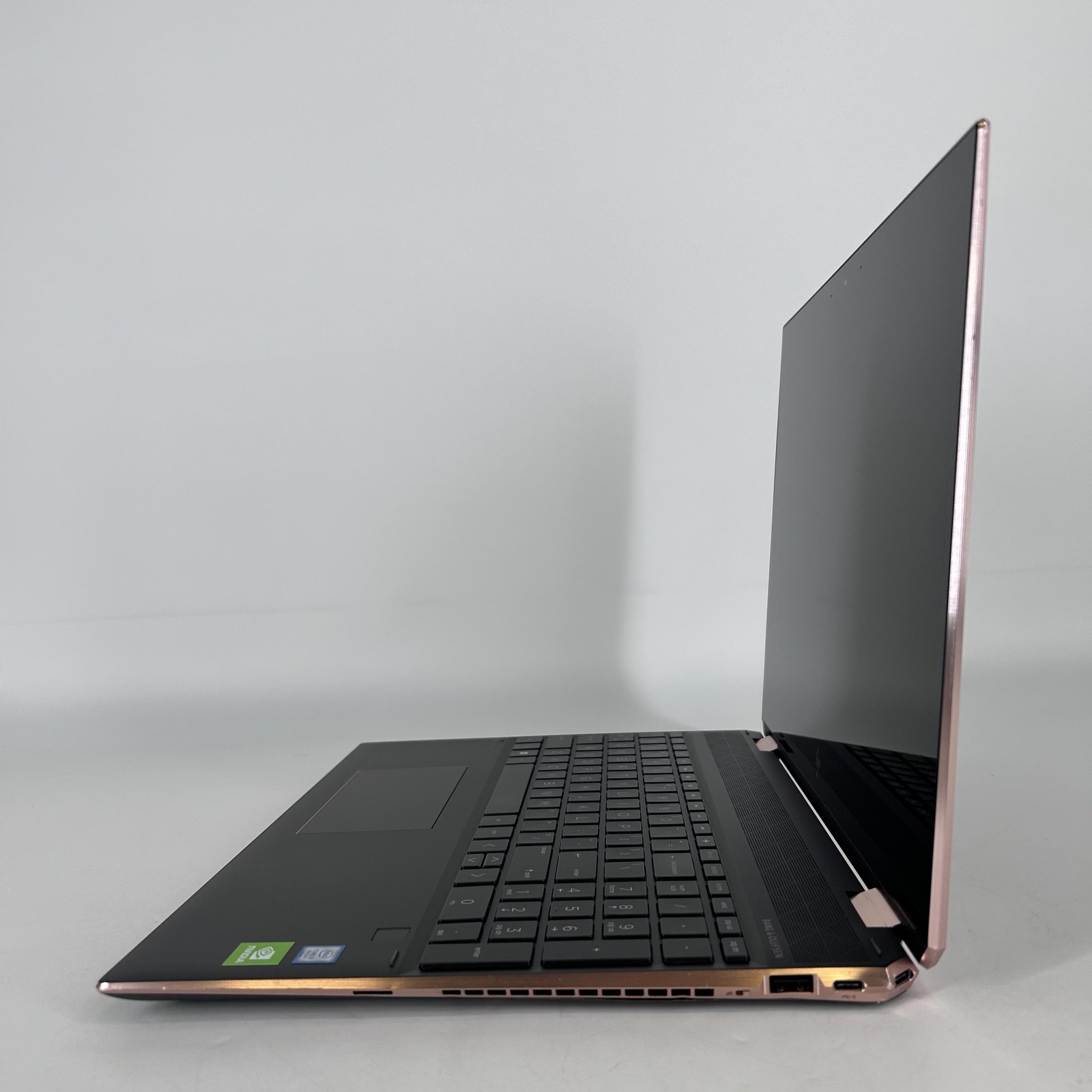 HP Spectre 15 x360 4K TOUCH i7-8565U 1.80GHz 16GB 1TB SSD MX150 – Bad Battery