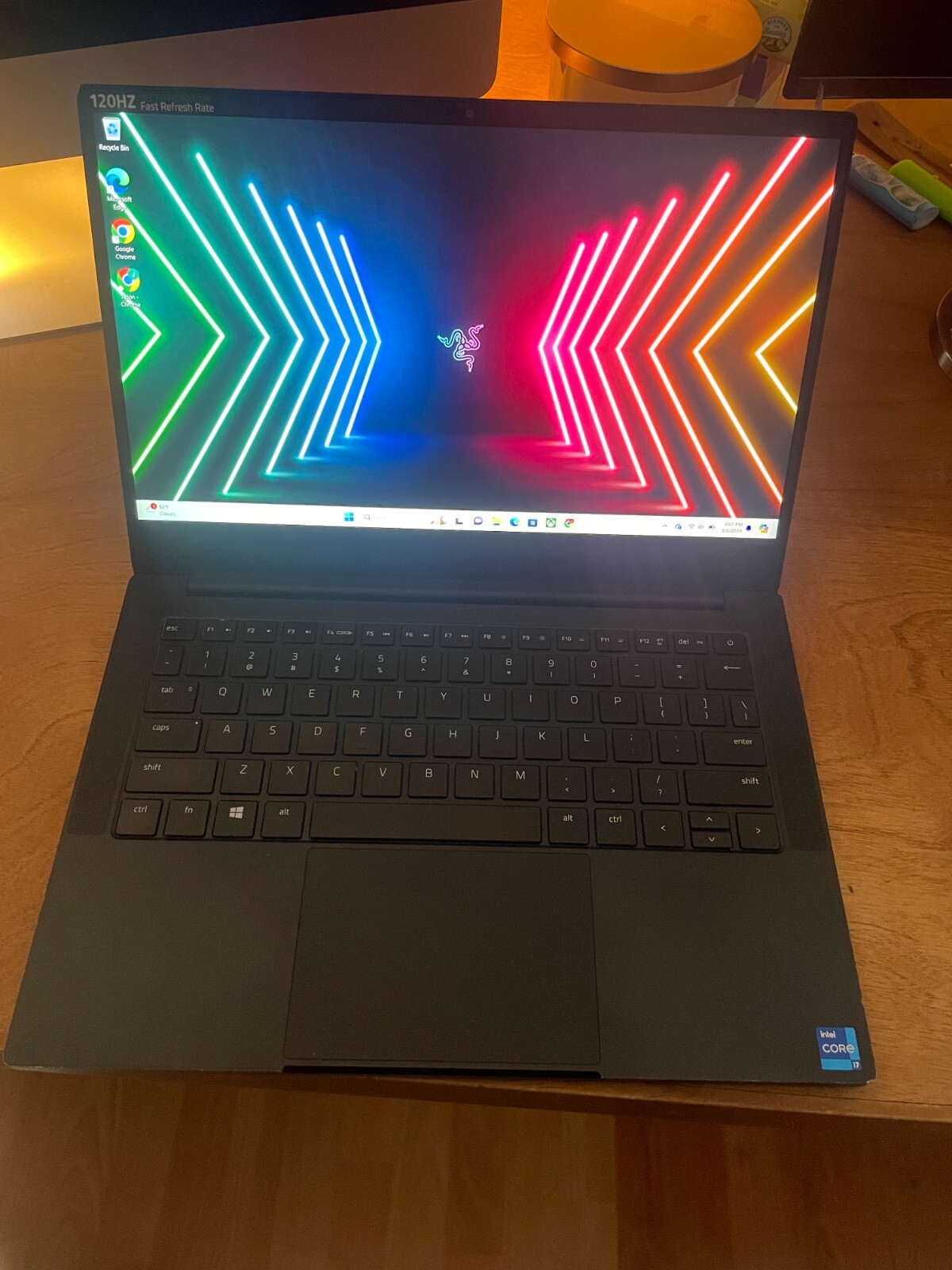 Razer Blade Stealth 13: “13.3”, i7-1165G7, 16GB RAM, 120HZ, NVIDIA GTX 1650 Ti