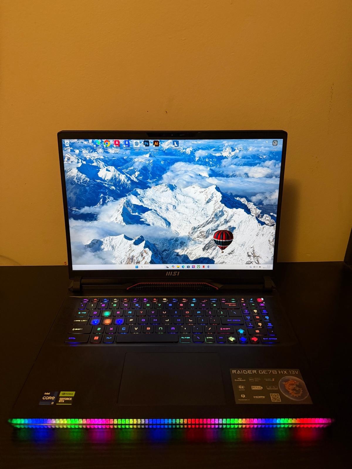 Raider GE78HX 13VG 13th Gen Intel Core i9-13950HX (2.20 GHz) 32GB RAM SSD 2TB