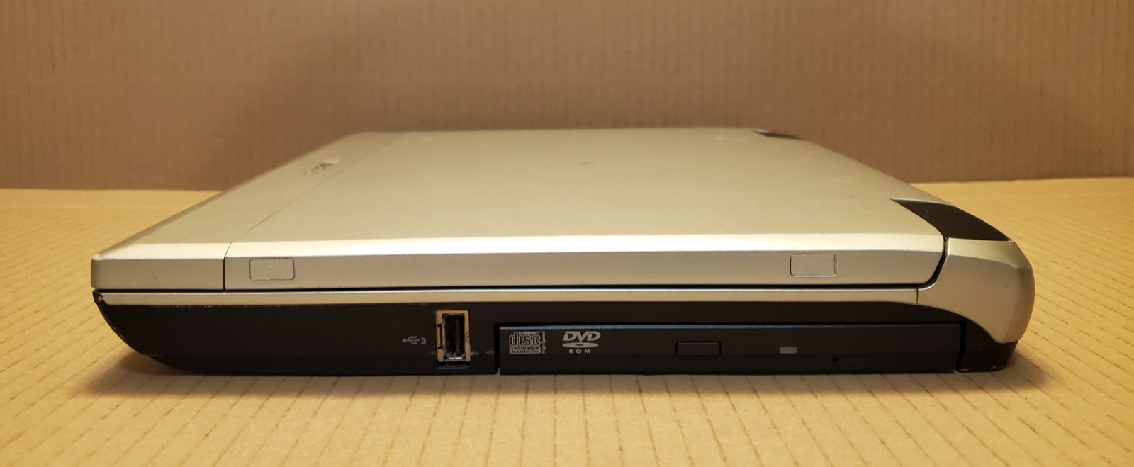 Toshiba Tecra M1 Intel Pentium M 1.6GHz 1024 MB with HDD – Vintage Retro Gaming