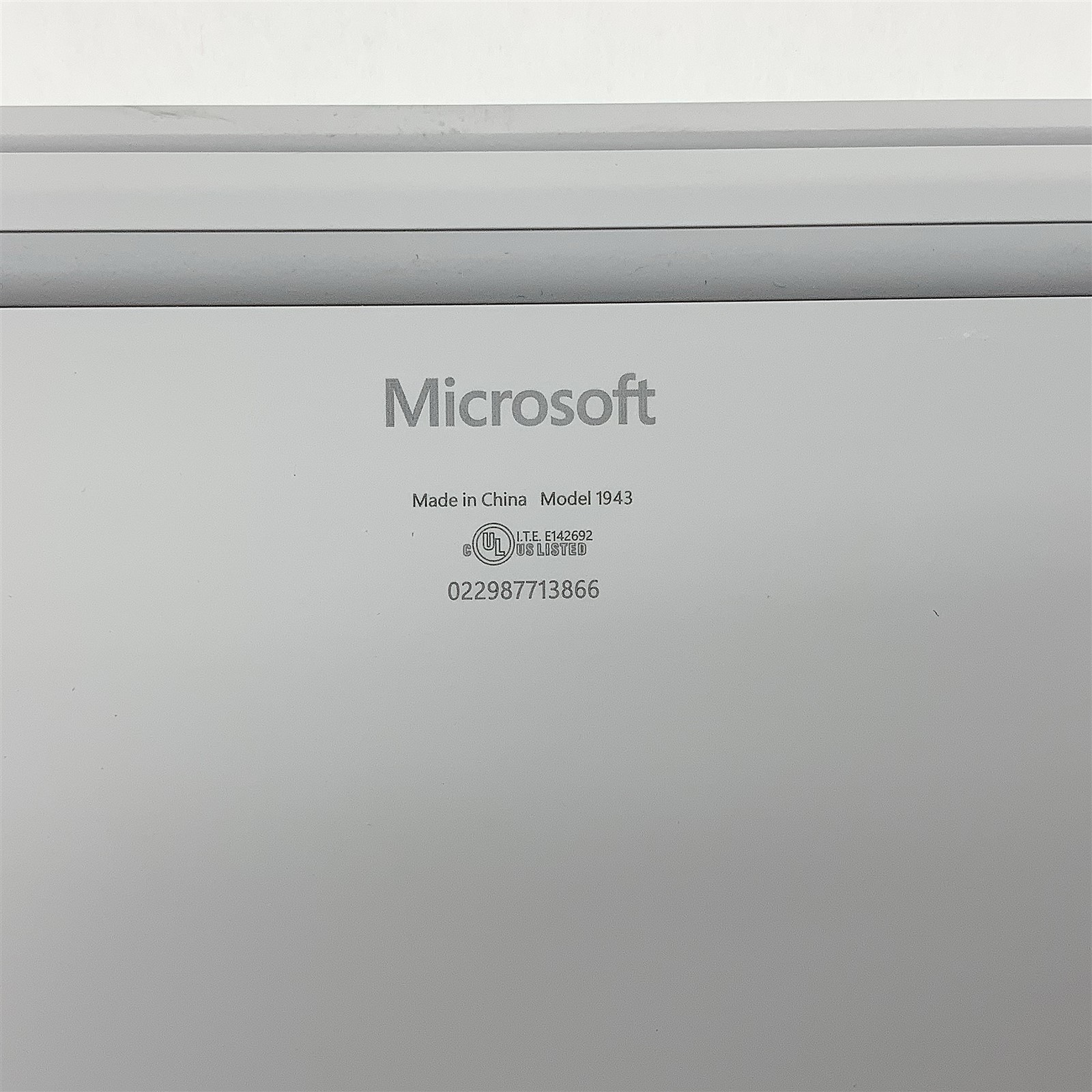 Microsoft Surface Laptop Go Intel i5 1035G1 1.0GHZ 12.4″ 16GB 256GB Windows 11