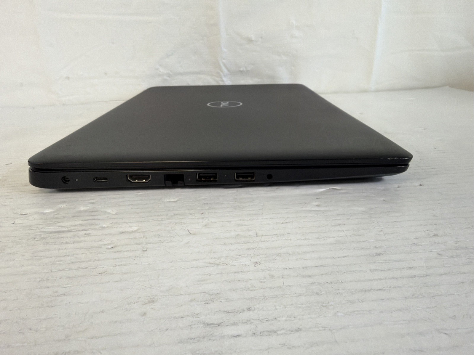 Dell Latitude 3500 15.6″ Laptop Intel Core i5-8265U 8GB 500GB SSD Windows 11 Pro