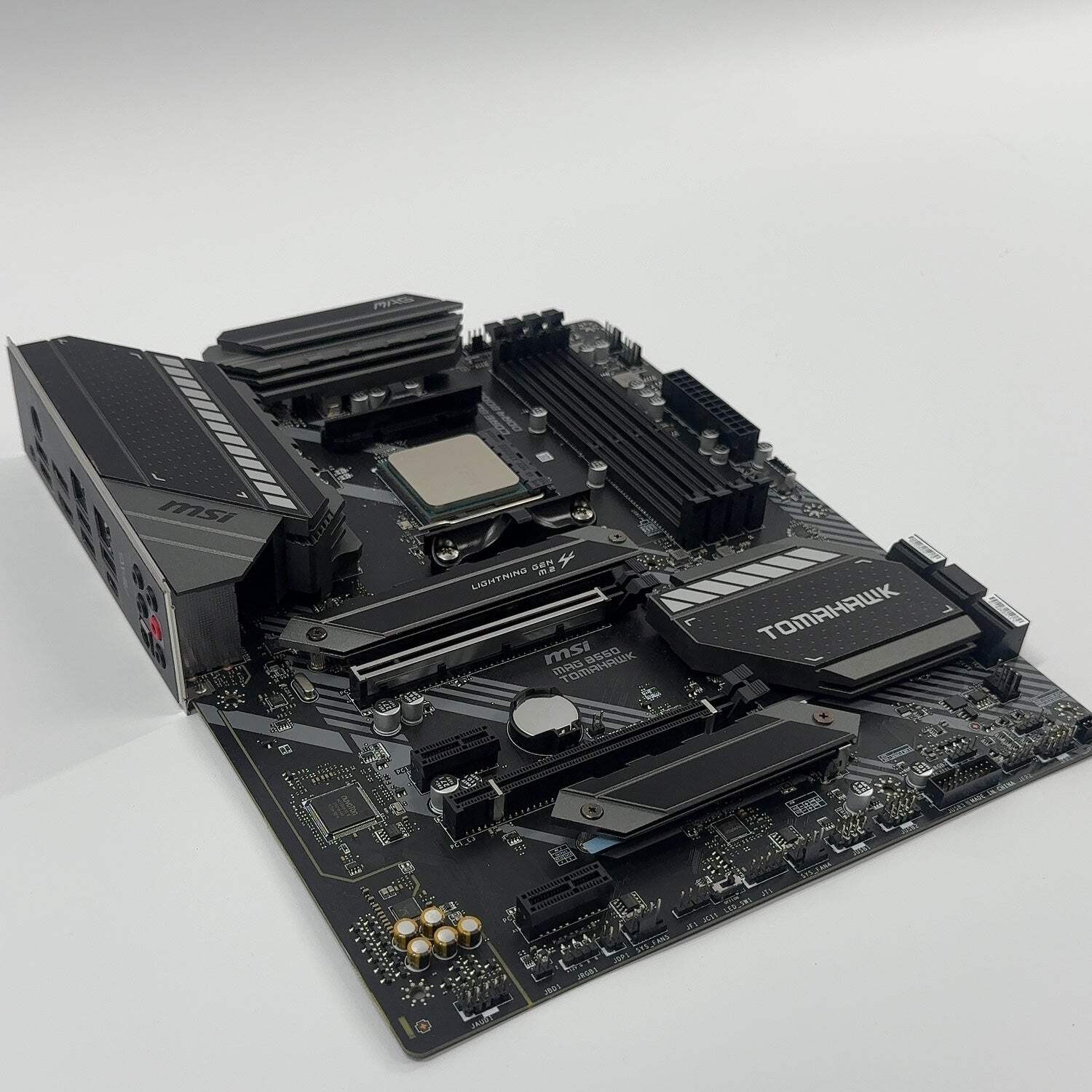 MSi B550 Tomahawk AM4 AMD Ryzen 7 3700X 8 Core 3.60GHz ATX